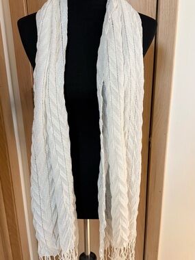 Lightweight White Textured Fringe Scarf